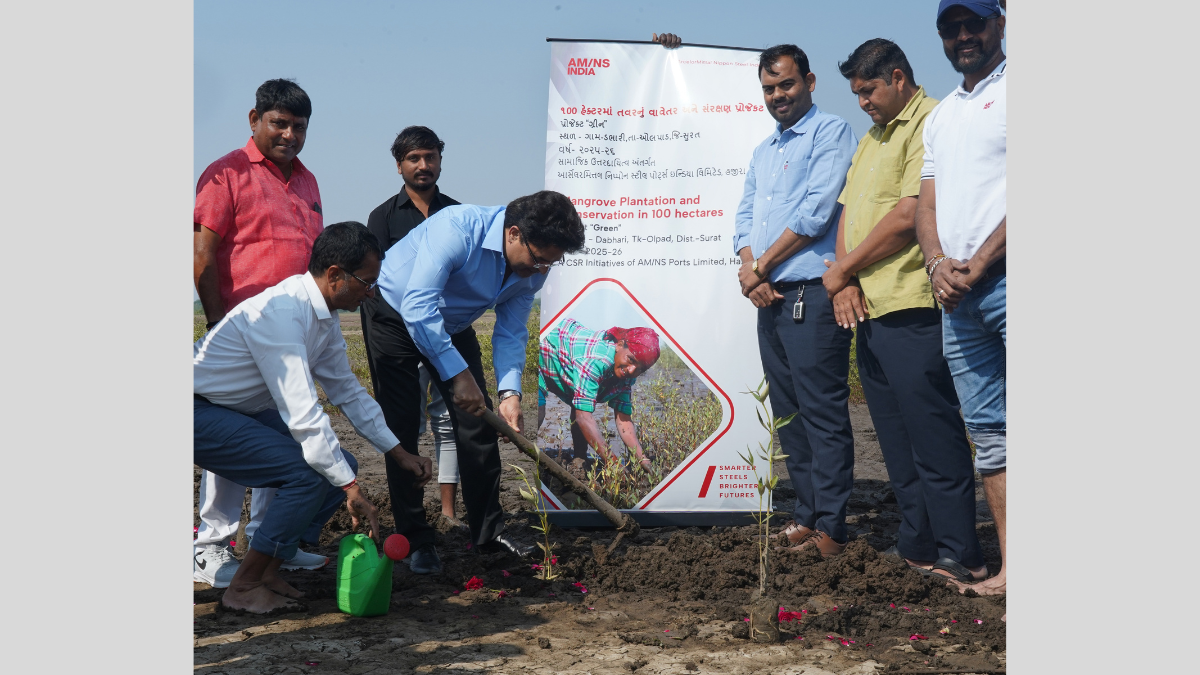 AM/NS Indiaનું સુરતમાં વિશાળ સ્તરે મૅન્ગ્રોવ વાવેતરની સાથે ગ્રીન કવરનું વિસ્તરણ 2 image2