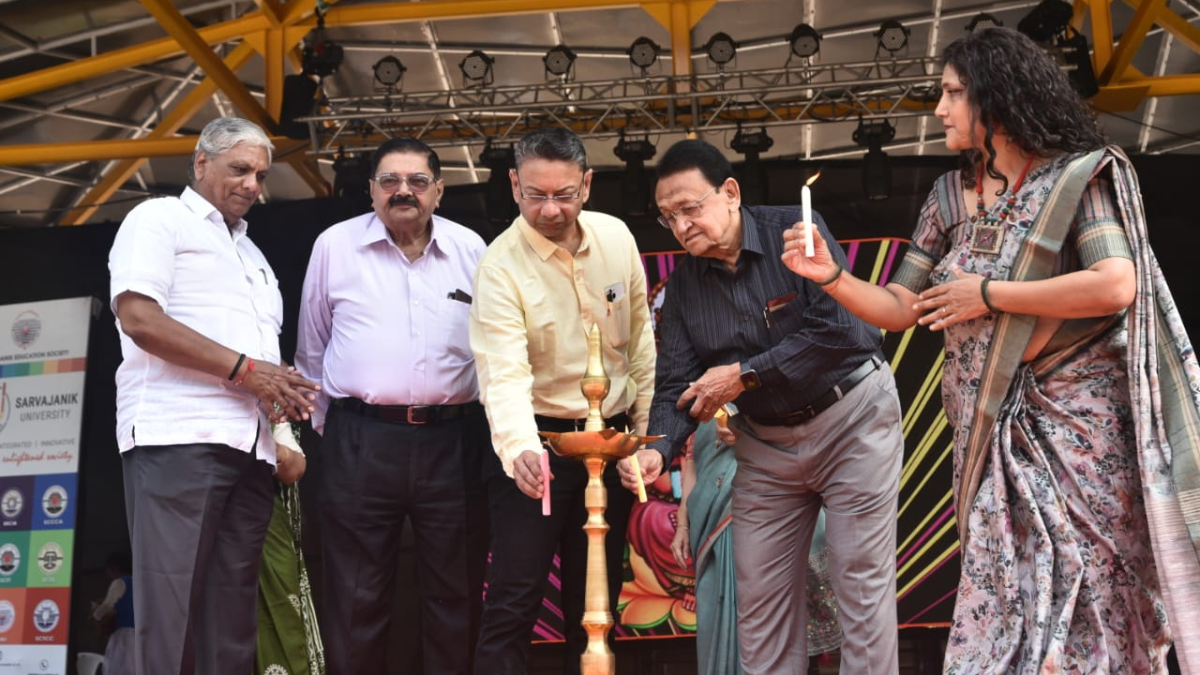 સાર્વજનિક યુનિવર્સિટીએ ભવ્ય SU કાર્નિવલ 2026નું અનાવરણ કર્યું – સંસ્કૃતિ, સર્જનાત્મકતા અને અભ્યાસનો મહોત્સવ 2 su carnival 1